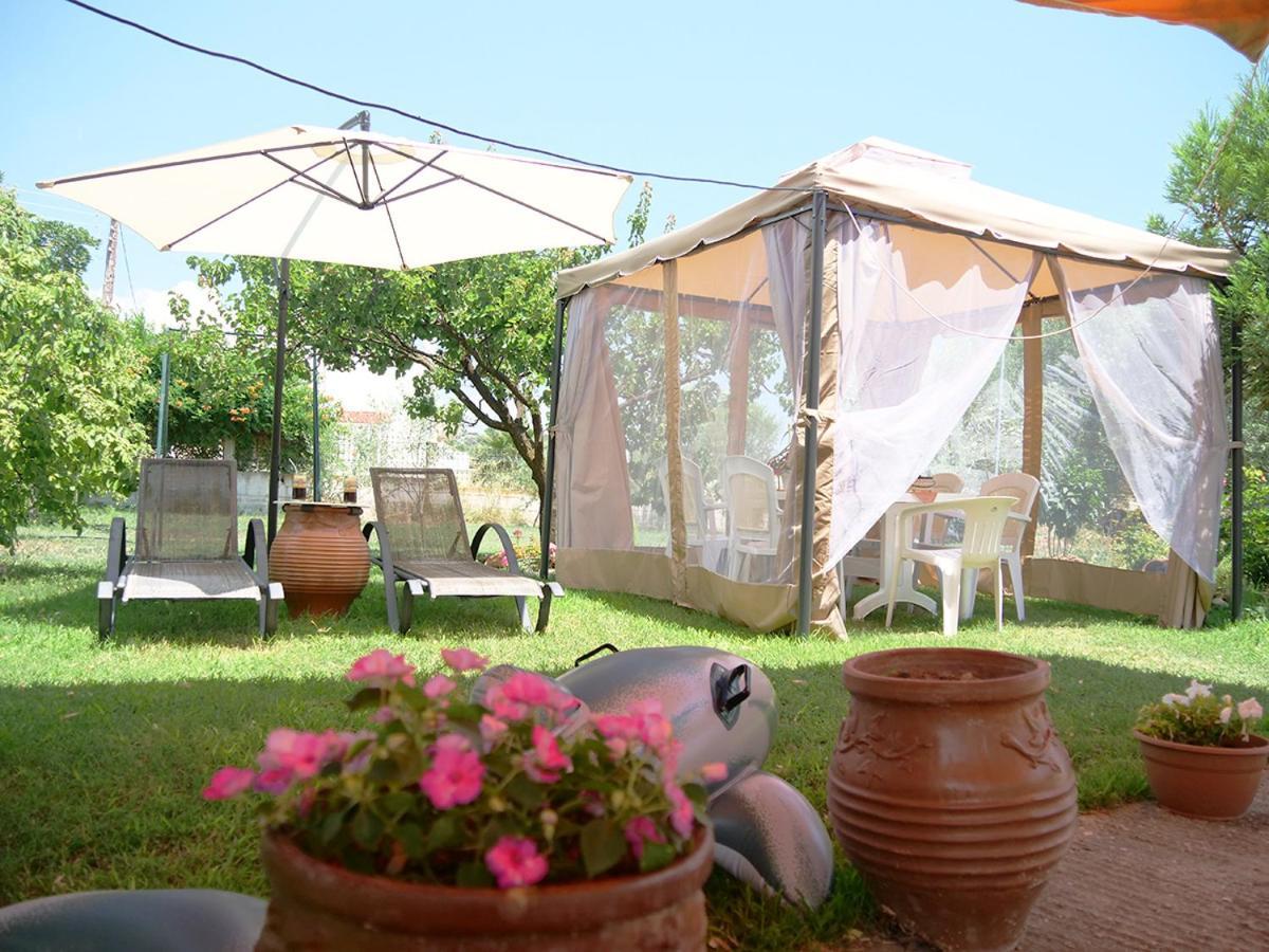 Villa Verde 200 Meters From The Beach Nea Iraklitsa Bagian luar foto
