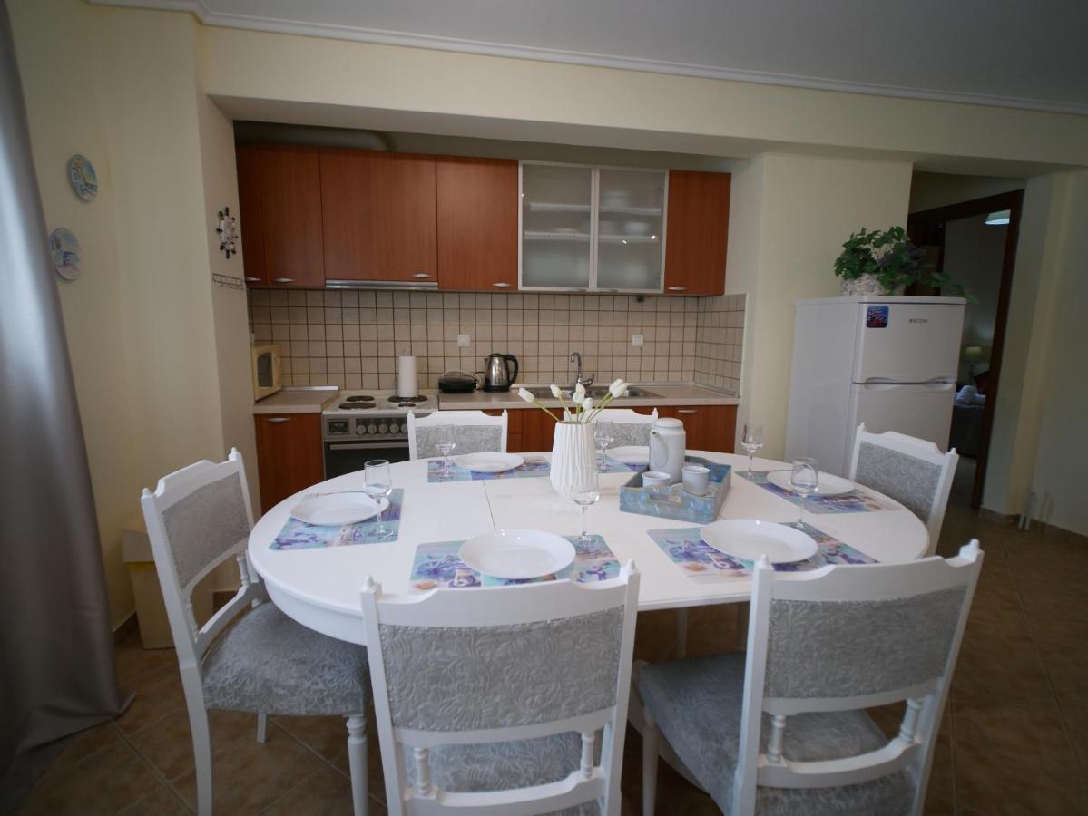 Villa Verde 200 Meters From The Beach Nea Iraklitsa Bagian luar foto
