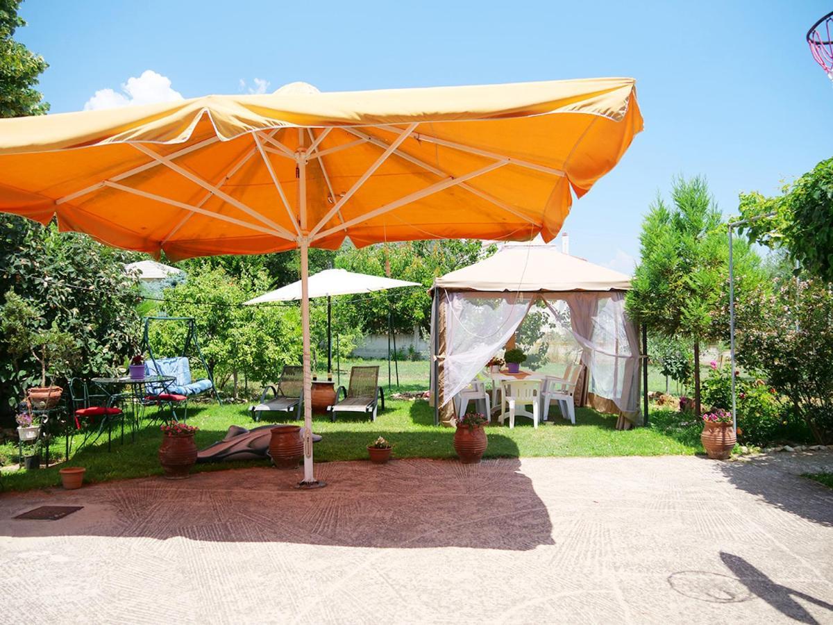 Villa Verde 200 Meters From The Beach Nea Iraklitsa Bagian luar foto