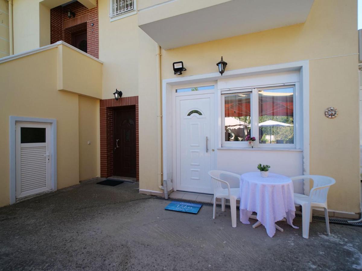 Villa Verde 200 Meters From The Beach Nea Iraklitsa Bagian luar foto